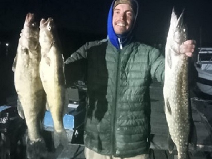 Катер в Ладожских шхерах